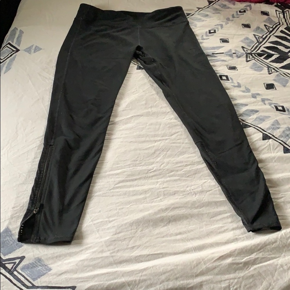 Black Fabletics Zip Bottom Leggings